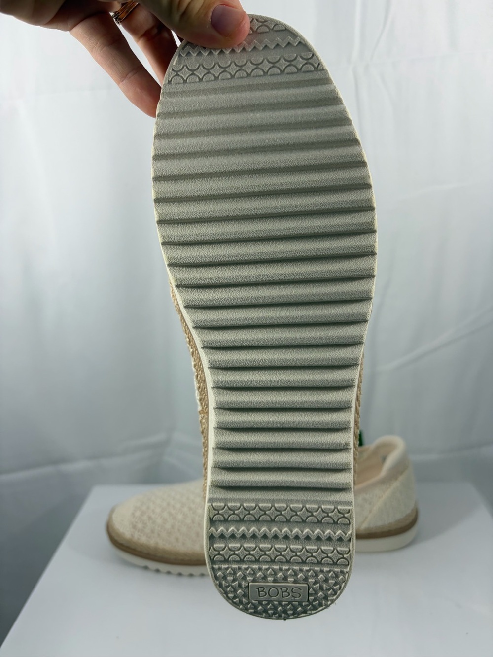 NWT Skechers From Bobs Women’s Size 8.5 Cream Slip-On Loafers with Textured Knit - Picture 8 of 10